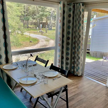 Mobil-home Convivial, Animaux Acceptes - 4 Pers. - Api-1-52-2743