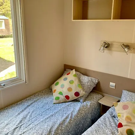 캠프장 Mobil-home Convivial, Animaux Acceptes - 4 Pers. - Api-1-52-2743